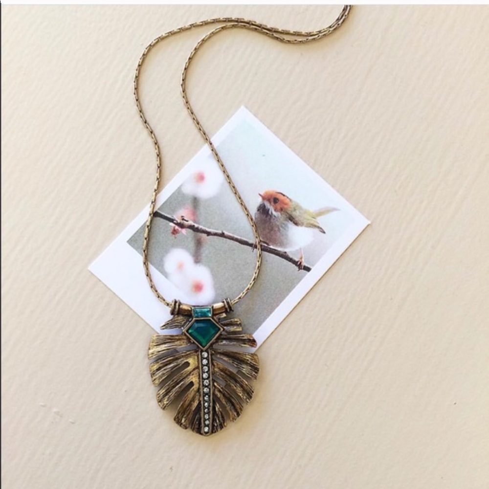 Emerald green leaf pendant
